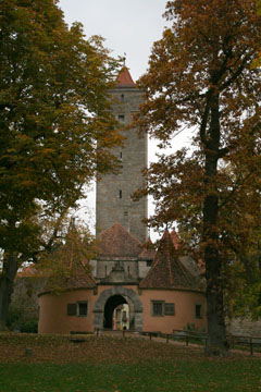 Burgtor mit Vorbauten