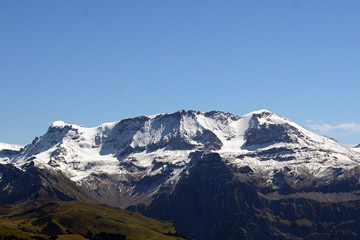 Gross Strubel (3242 m) und Wildstrubel (3243 m), Berner Alpen