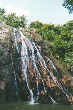 Na-Muang Wasserfall